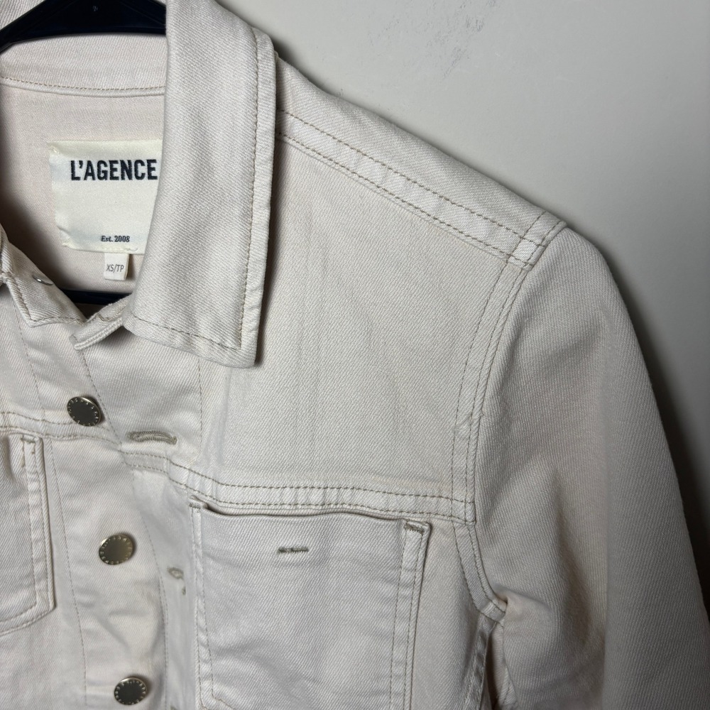 L'AGENCE Janelle Beige Cream Frayed Raw Hem Cropped Denim Jean Jacket Women XS - Picture 6 of 11